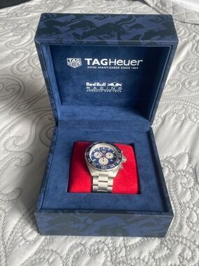 Tag Heuer RED BULL RACING chronograph - limited Collector edition